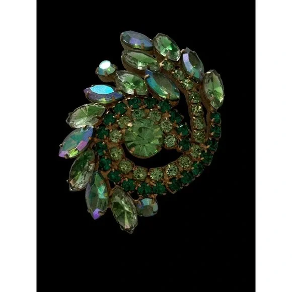 Vintage Multicolored Green Rhinestone Crystal Marquise Brooch Pin Mid Century - Picture 6 of 9
